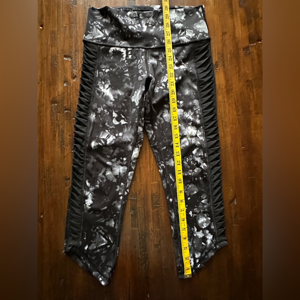 Lululemon capris